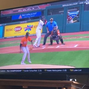 Meet your Posher, Wayne